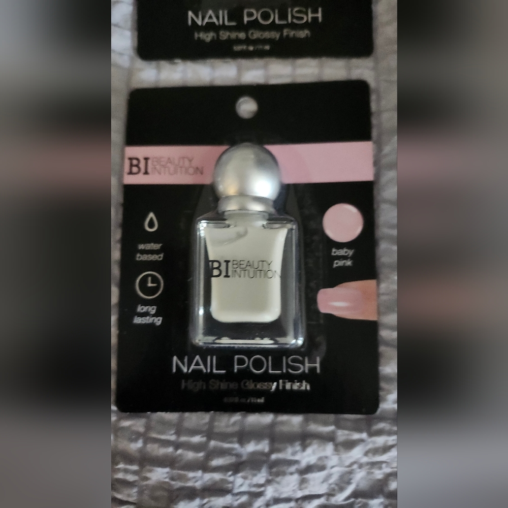 Nail Polish Set - Pink And White View 4